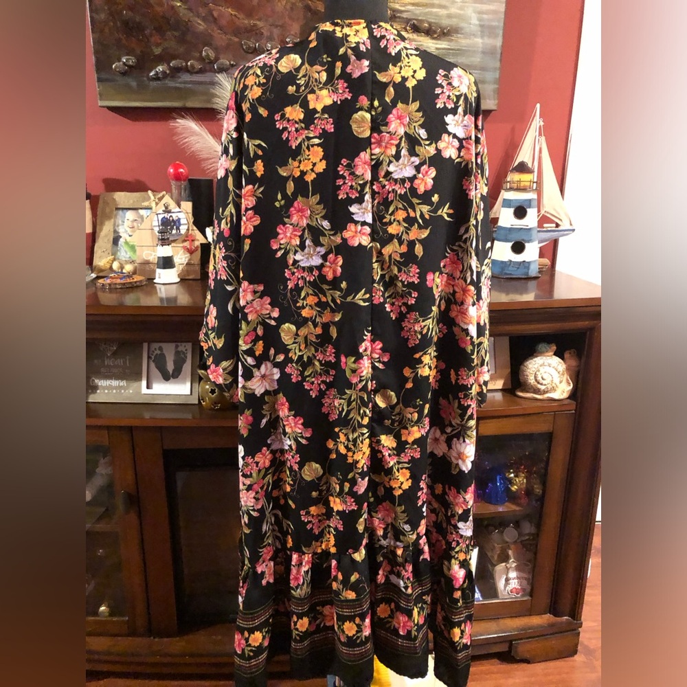 Black Floral Kimono Robe with Pink & Yellow Blooms - Picture 7 of 15